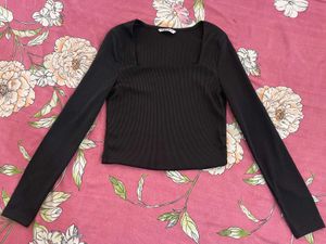 Black Square Neck Long Sleeve Top