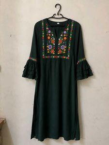 Embroidered Green Flared Sleeve Kurta