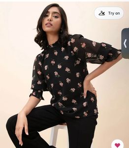 Chic Floral Print Black Blouse