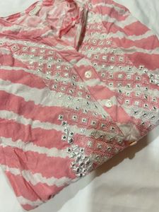 Elegant Pink Striped Kurta
