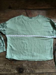 🌻Shein Mint Green Lace Sleeve Top