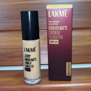 Lakme Forever Matte Longwear Foundation SPF 15