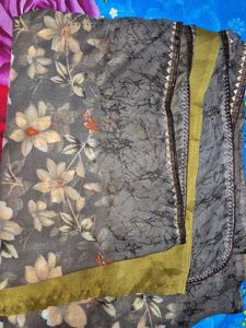 Floral Print saree