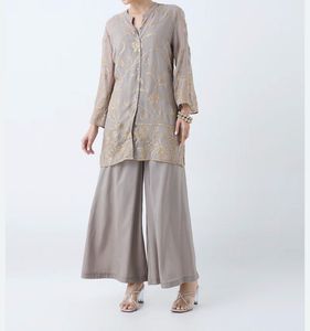 Elegant Grey Embroidered Kurta