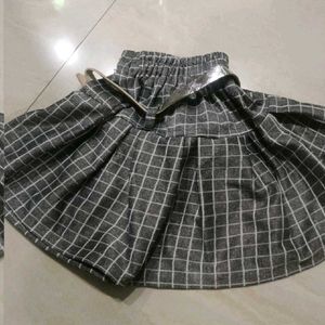 Checked Pleated Skirt with Belt