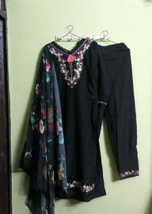 New/Unused Embroidered Kurta Set