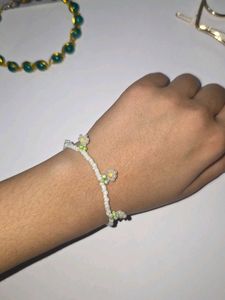 y2k Daisy Beaded Bracelet - Cute &amp; Trend