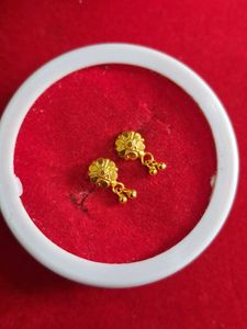 Flower Earrings 🌼 bk fast