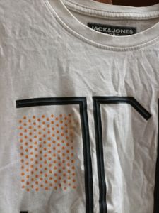 2 Used Tshirt Seize M