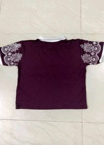 EMBROIDERED T-SHIRT