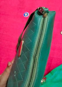 Sling Bag Price Drop 💧💧💧