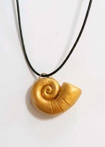 Disney Ursula's Golden Seashell Necklace