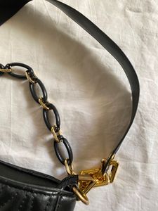 Chic Black Quilted Shoulder Bag