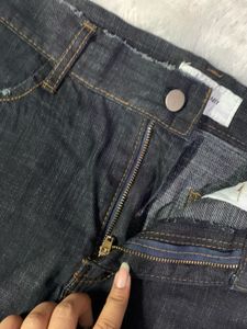 Chic Dark Wash Denim Mini Skirt
