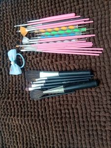 Nail Art Brushes & Dotting Tools Set
