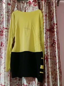 Chic Yellow &amp; Black Striped top