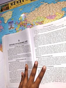 'Microeconomics Textbook🫧🧠