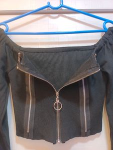 Black Crop Top With Zip
