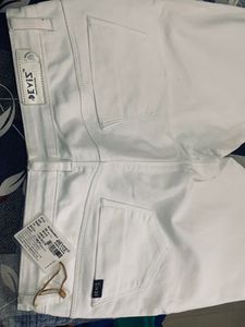 Devis White Ankle Length Jeans