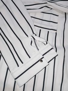 Chic Striped Zip-Front Blouse