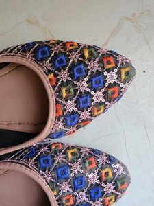 Embellished Jutti Flats