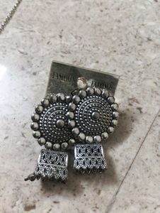 Silver Tone Jewelry Set