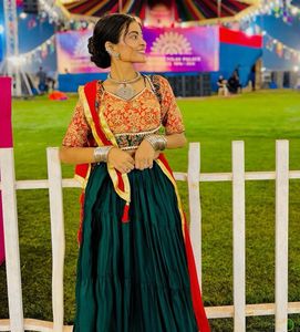 9 meter flair Navratri chaniya choli