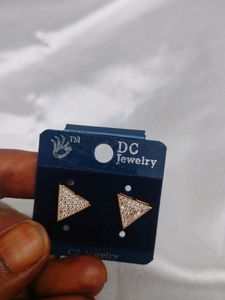 Rosegold Traingle Shape Diamond Earrings