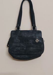 Black Handbag(Heavily Discounted)