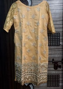 Elegant Kurta With Dupatta