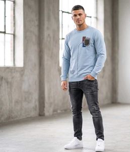 Men's Light Blue Graphic Sweatshirt XXL