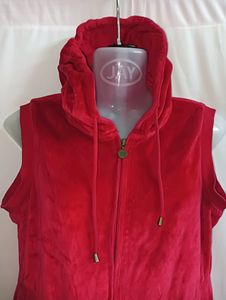 Sleeveless Solid Hooded Sweatshirt