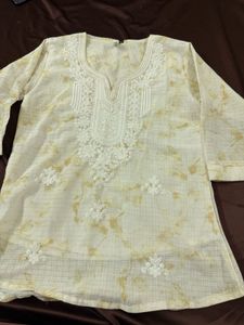 Embroidered Chikankari Kurta