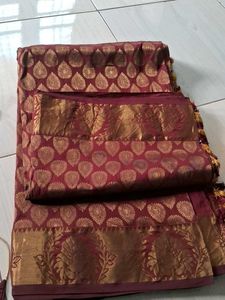 Elegant Maroon & Gold kanchipuram Saree & blouse