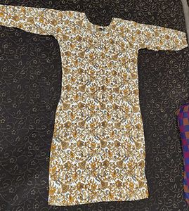 Floral Print Kurta Set with Dupatta, M size.