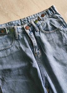 Urbanic mom jeans