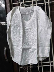 Elegant White Chikankari Kurta