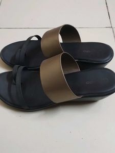 Two-Tone Slide Sandals