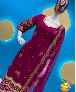 Elegant Embroidered Kurta Set