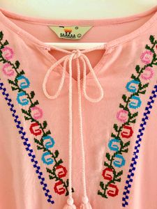 🌸 Embroidered Tunic 🌸