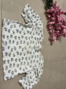 Floral Print Button-Up Cropped Top
