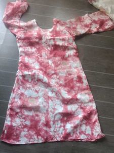Stylish Pink Tie-Dye Kurta Set