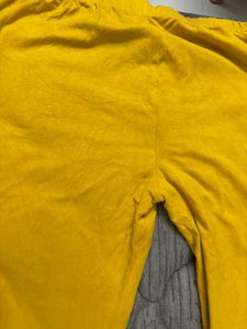 Comfortable Yellow Leggings