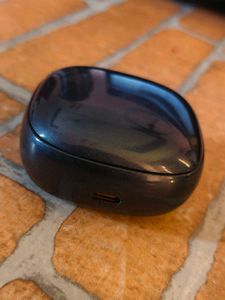 Wireless Earbuds with Charging Case