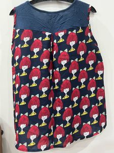 Unique Graphic Print Sleeveless Top