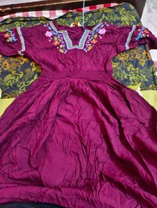 Embroidered Magenta Kurta