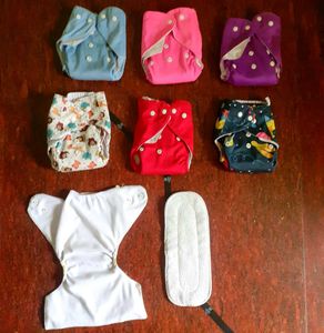 Cloth Diaper Set of 5 Along With Inserts