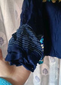 A Very Elegant Nd Stylish Top Cum Short Kurti 🤌🏻