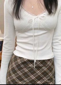 Chic White Lace Trim Long Sleeve Top