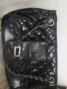 aSMOOTH ,Shiny,BEUTIFUL MEDIUM SIZE,  Litle Bit St
